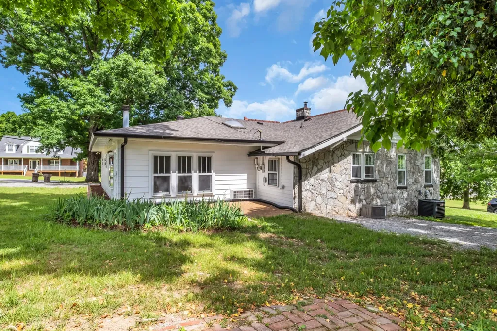 220 Disspayne Drive Nashville TN 37214