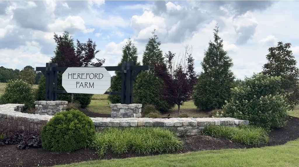 346 Hereford Farms Clarksville TN 37043