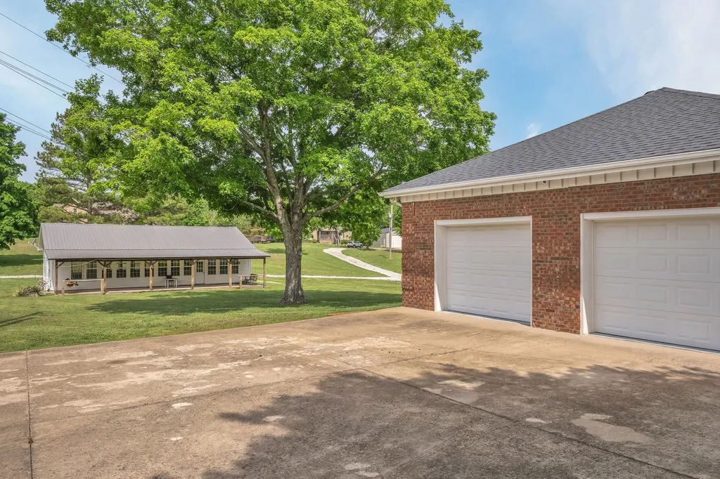 4125 Highway 48, N Charlotte TN 37036