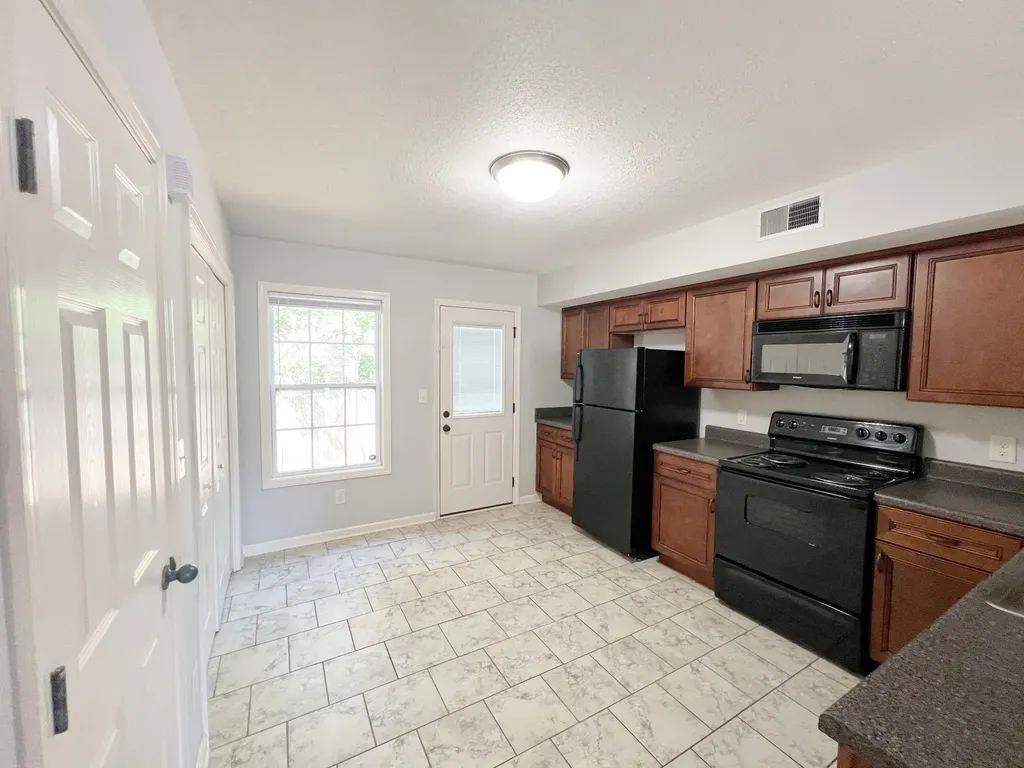 2268 Mccormick Lane Clarksville TN 37040