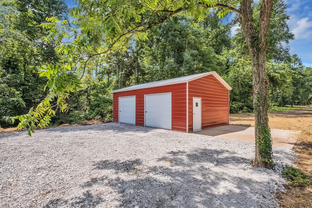 5940 Hassells Creek Lane Lyles TN 37098