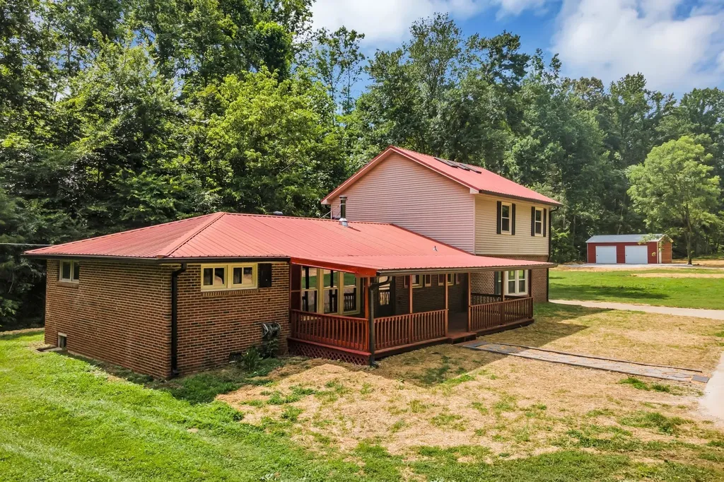 5940 Hassells Creek Lane Lyles TN 37098