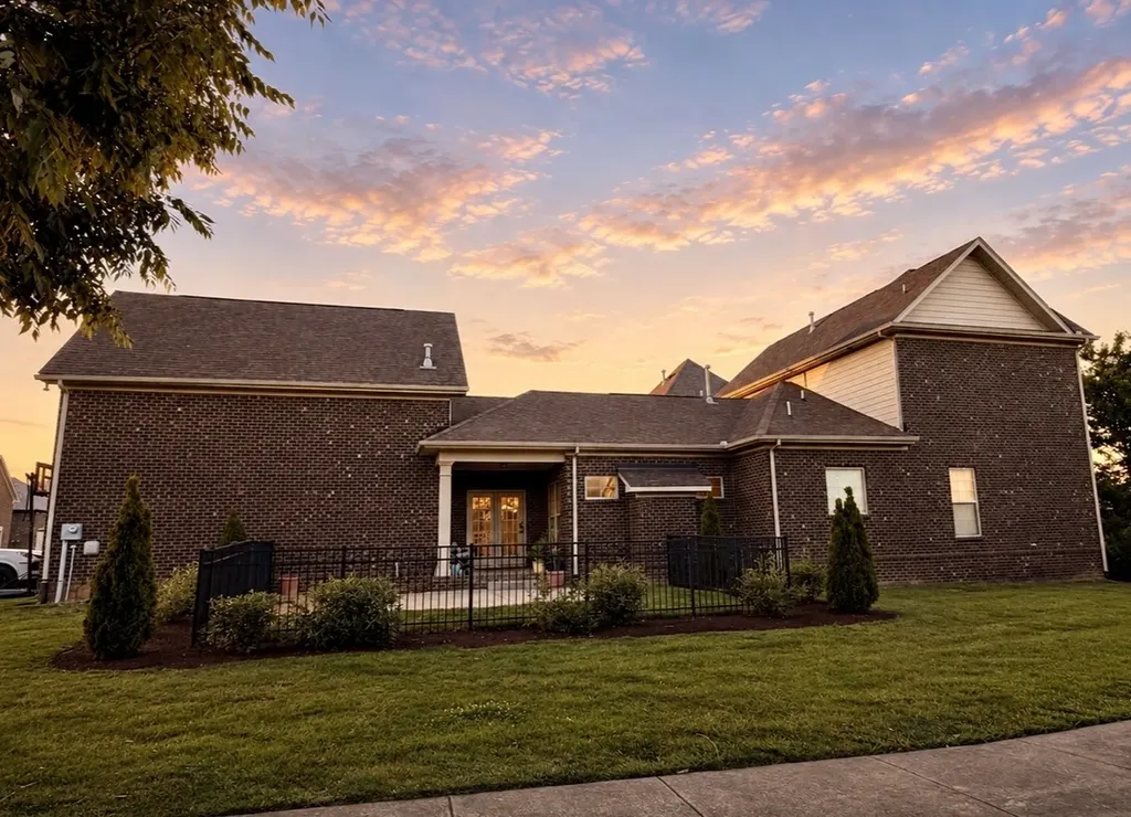 1099 Paddock Park Circle Gallatin TN 37066