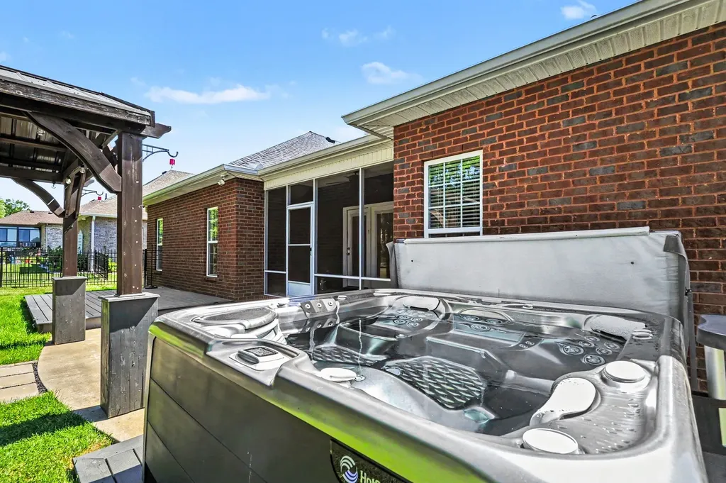162 Beacon Street Gallatin TN 37066