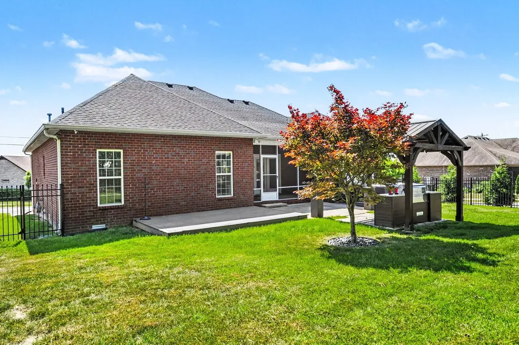 162 Beacon Street Gallatin TN 37066