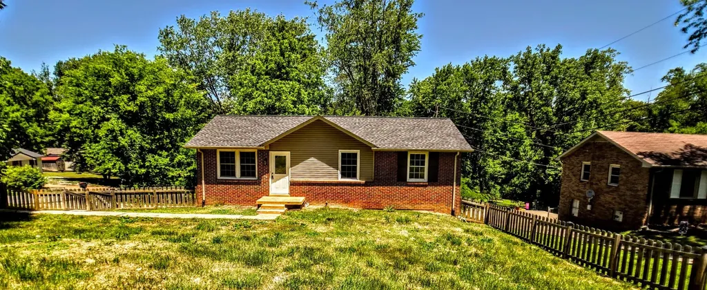 2051 Shelby Drive Clarksville TN 37043