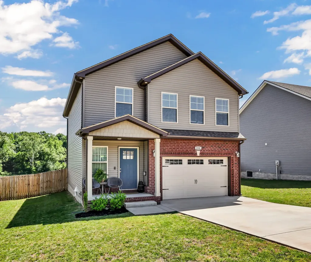 218 Ardell Drive Clarksville TN 37040