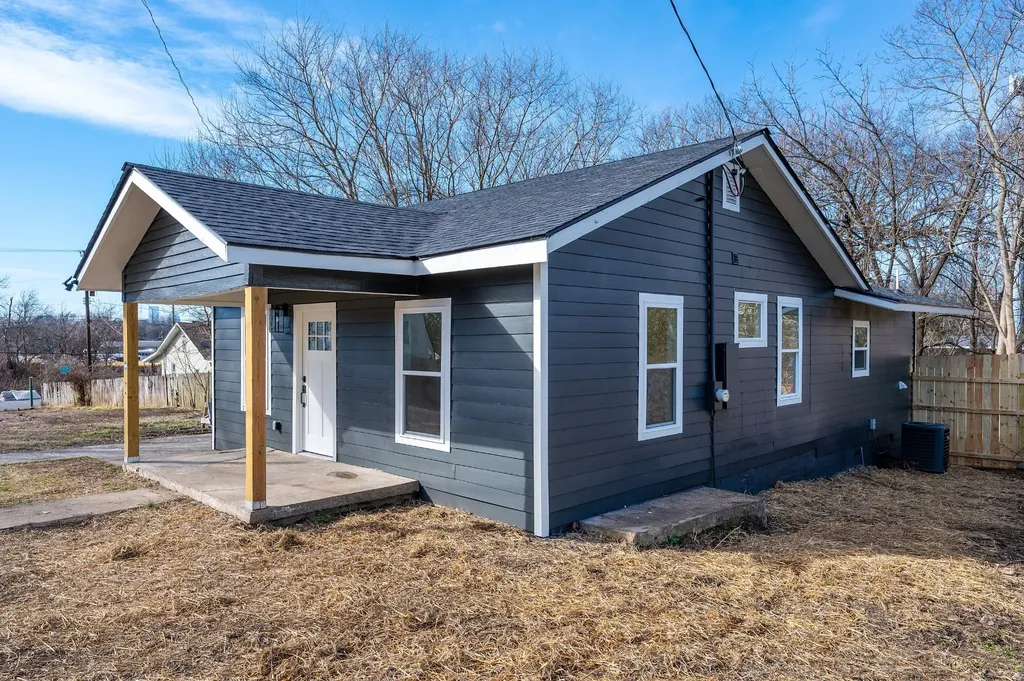 874 Apex Street Nashville TN 37206