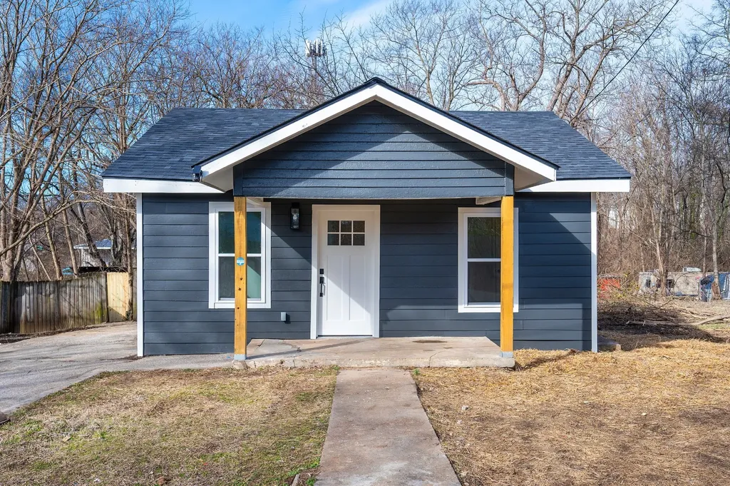 874 Apex Street Nashville TN 37206