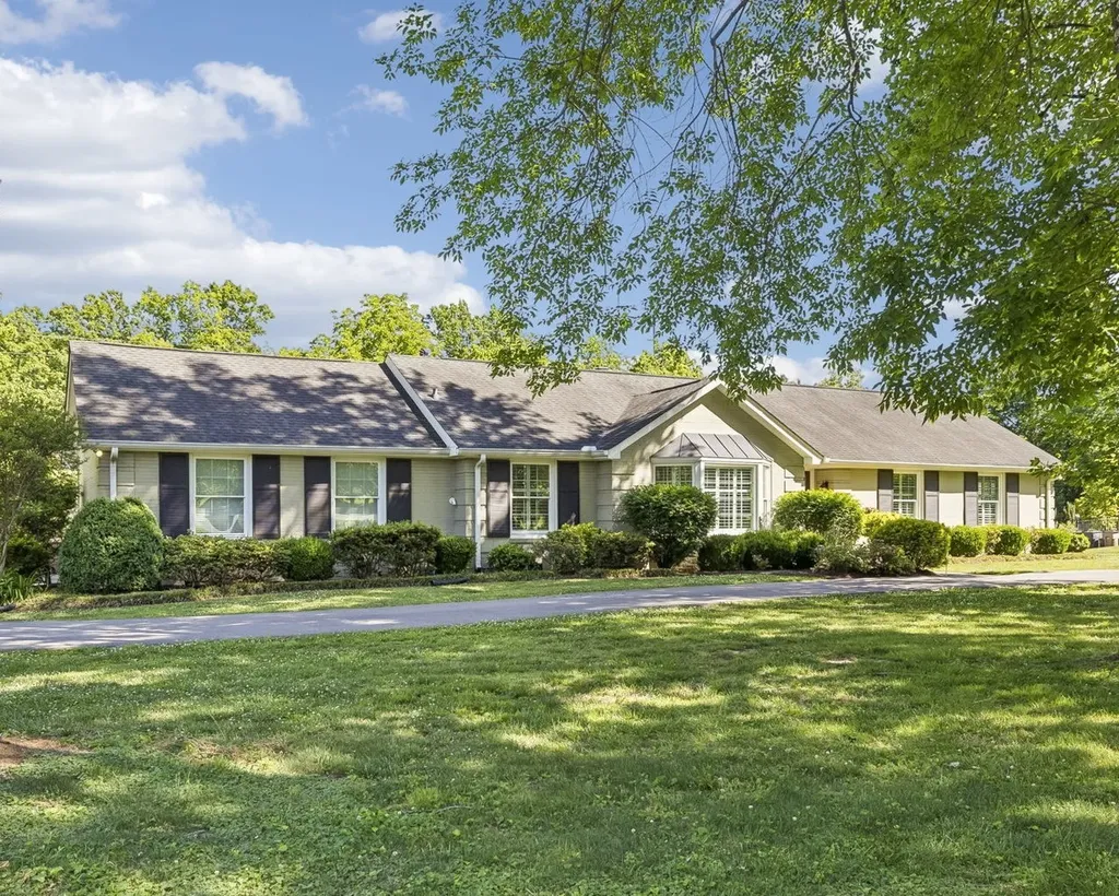 5911 Post Road Nashville TN 37205