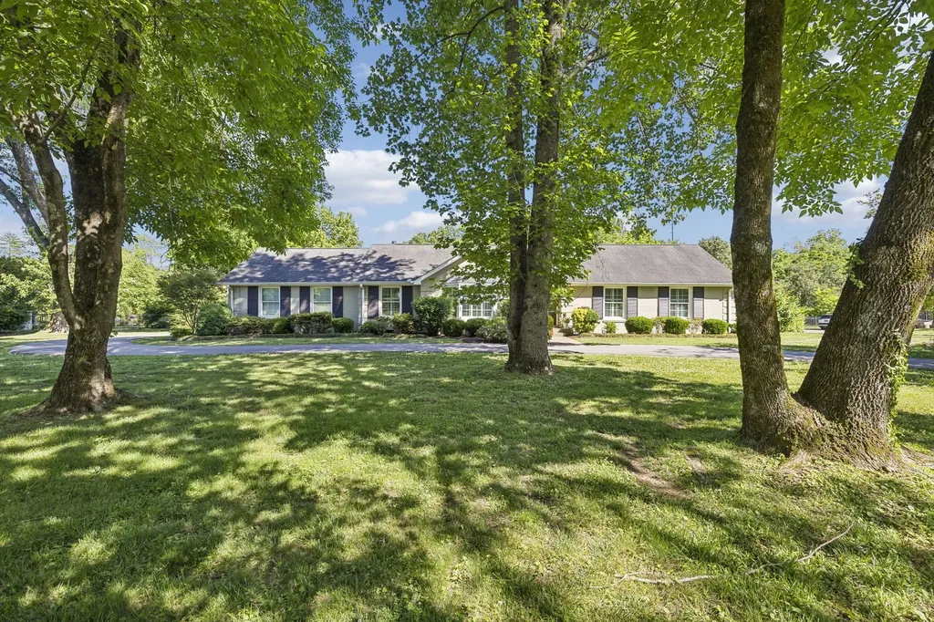 5911 Post Road Nashville TN 37205