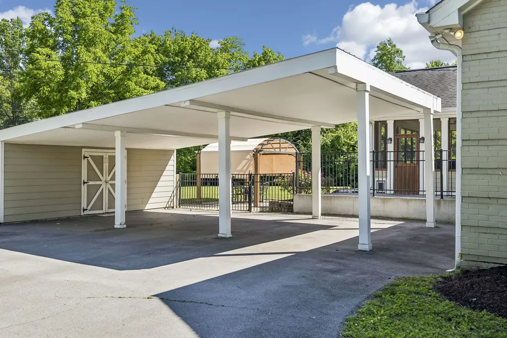 5911 Post Road Nashville TN 37205