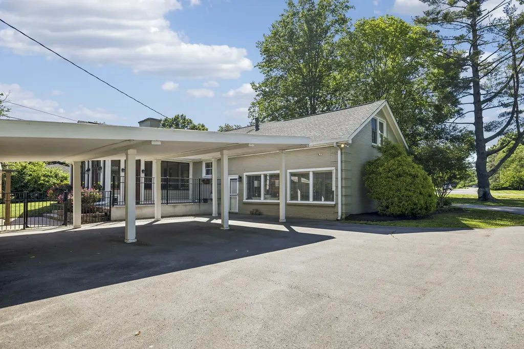 5911 Post Road Nashville TN 37205