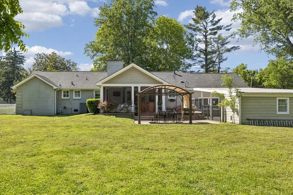 5911 Post Road Nashville TN 37205