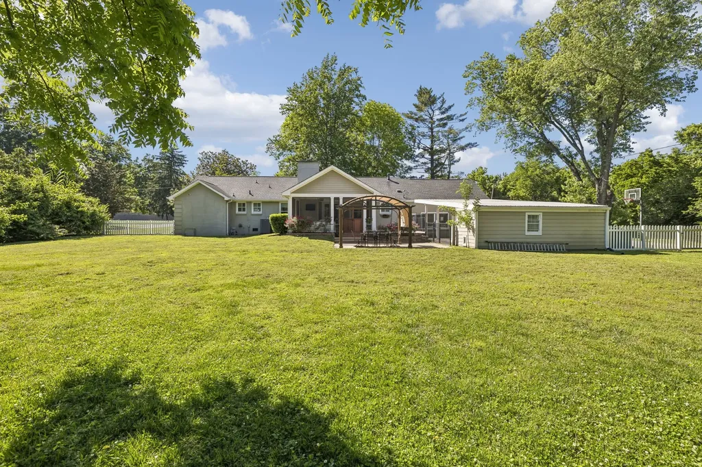 5911 Post Road Nashville TN 37205