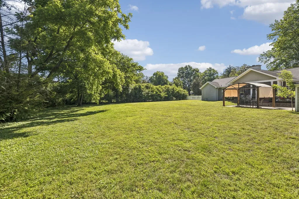 5911 Post Road Nashville TN 37205