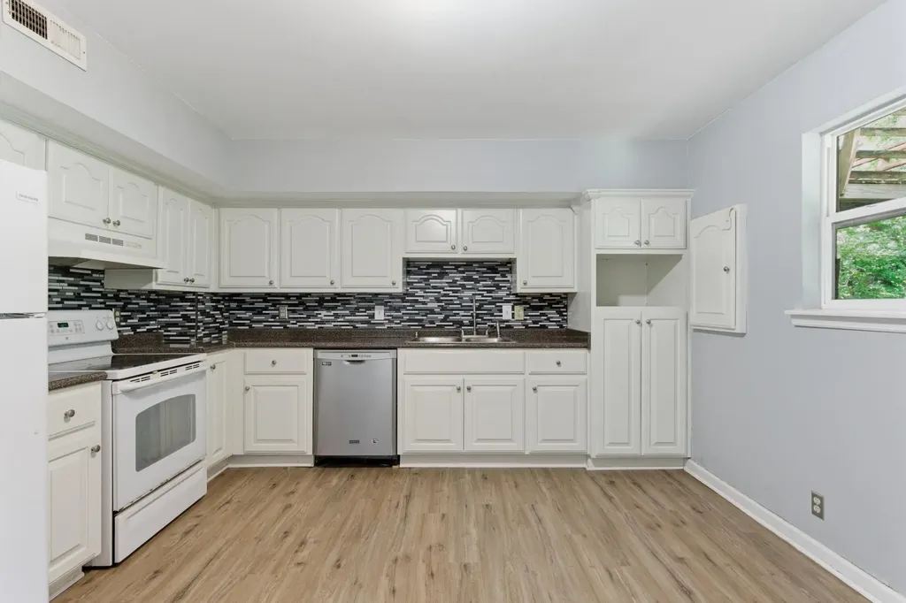 1215 Timber Valley Drive Nashville TN 37214