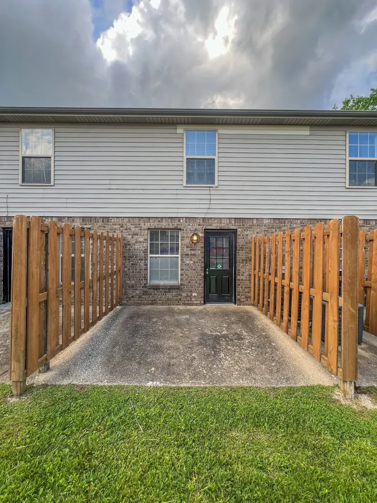 111 Ballygar Street Clarksville TN 37043