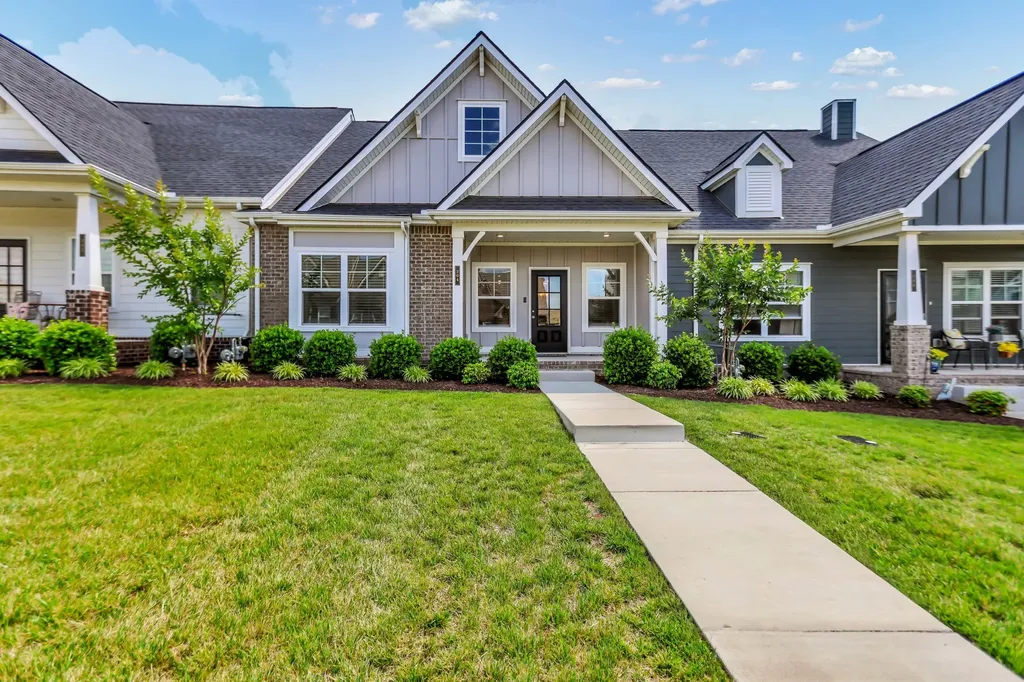 304 Eli Crossing Lebanon TN 37087