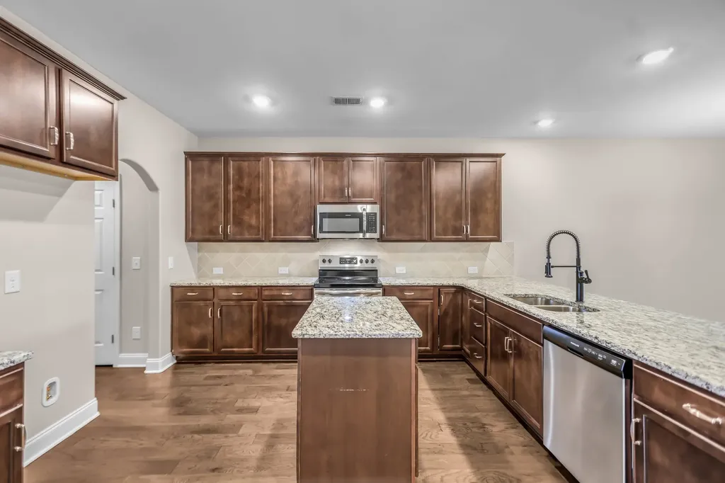 304 Eli Crossing Lebanon TN 37087