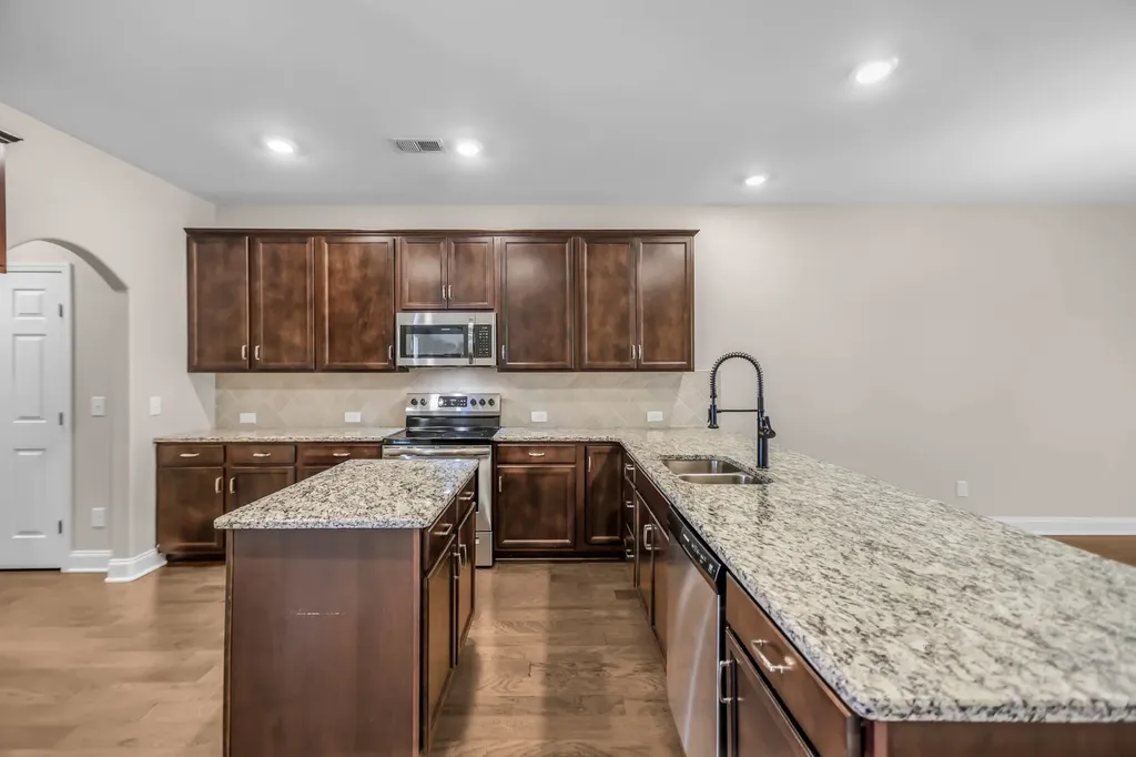 304 Eli Crossing Lebanon TN 37087