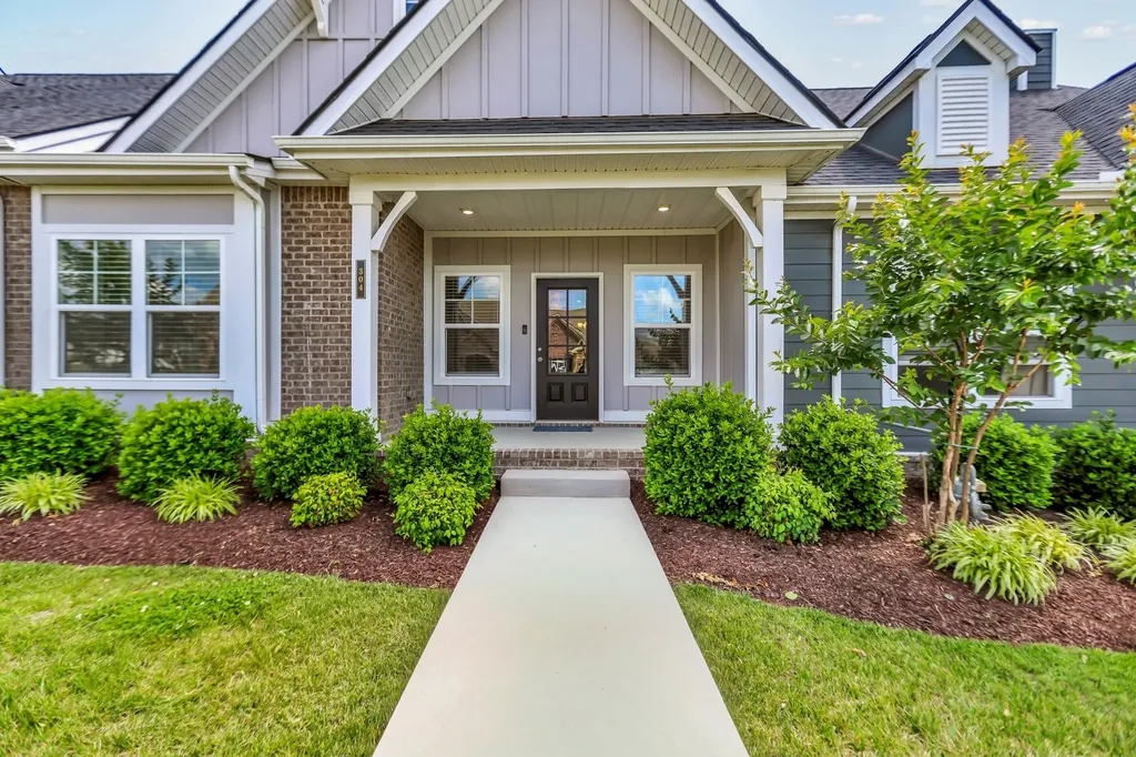 304 Eli Crossing Lebanon TN 37087