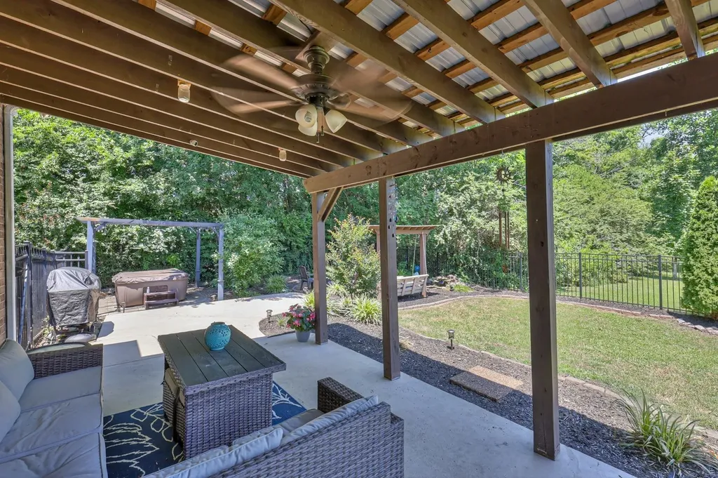 3522 Salem Cove Ln, W Murfreesboro TN 37128