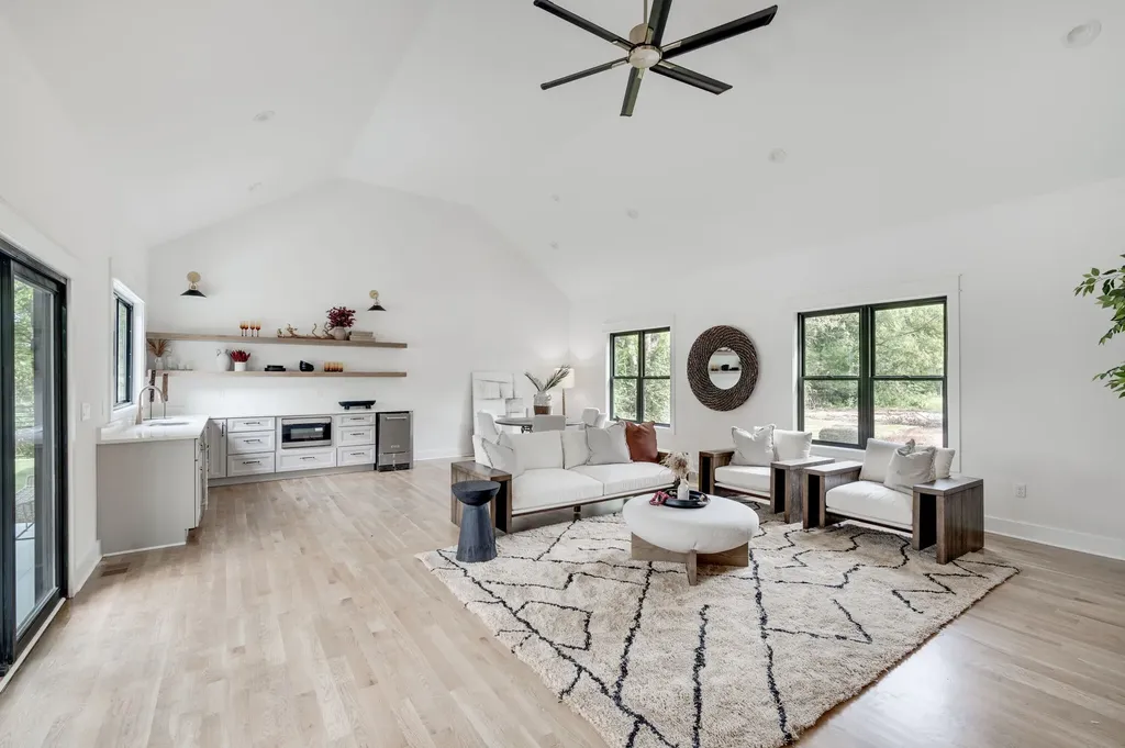 935 Battery Lane Nashville TN 37220