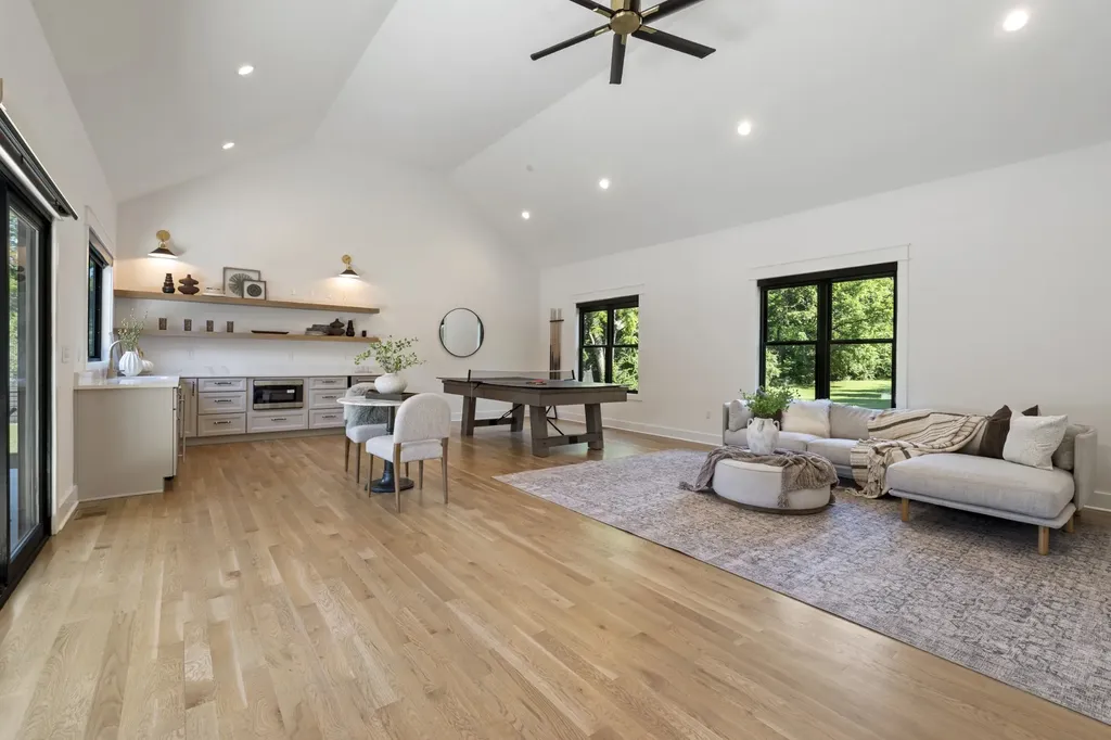 935 Battery Lane Nashville TN 37220