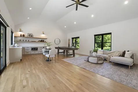 935 Battery Lane Nashville TN 37220