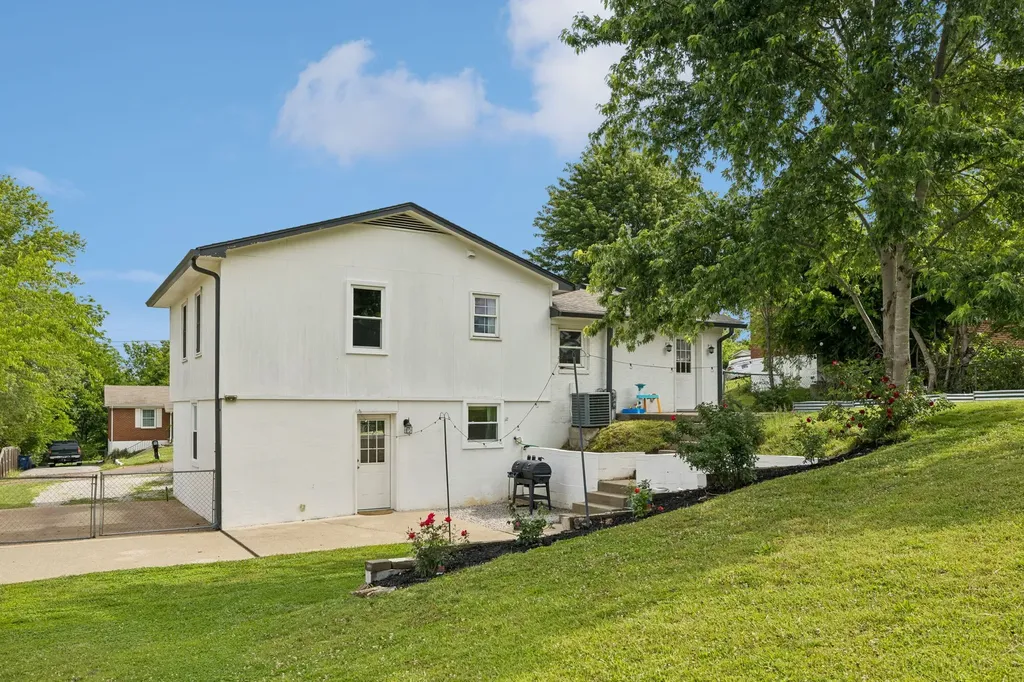 106 Gardendale Drive Columbia TN 38401
