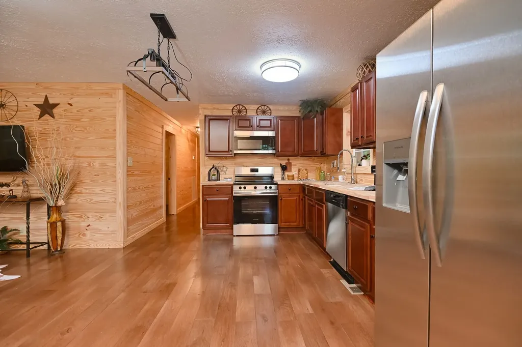 292 Harmony Road Gainesboro TN 38562