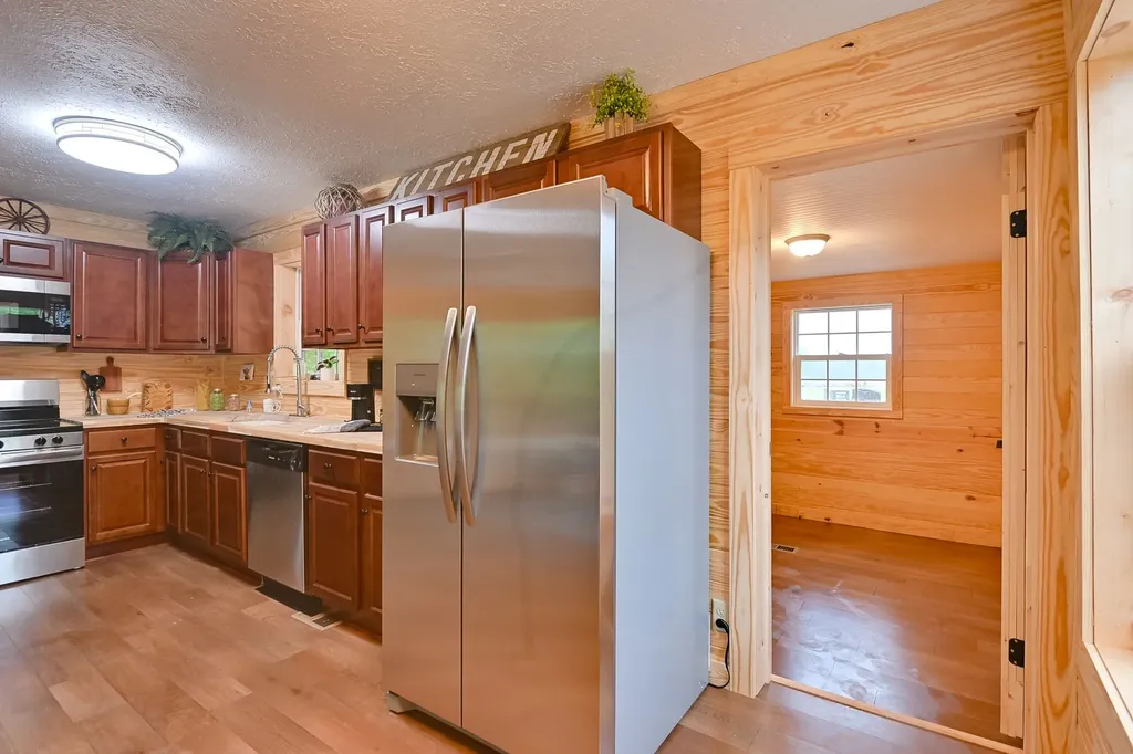 292 Harmony Road Gainesboro TN 38562