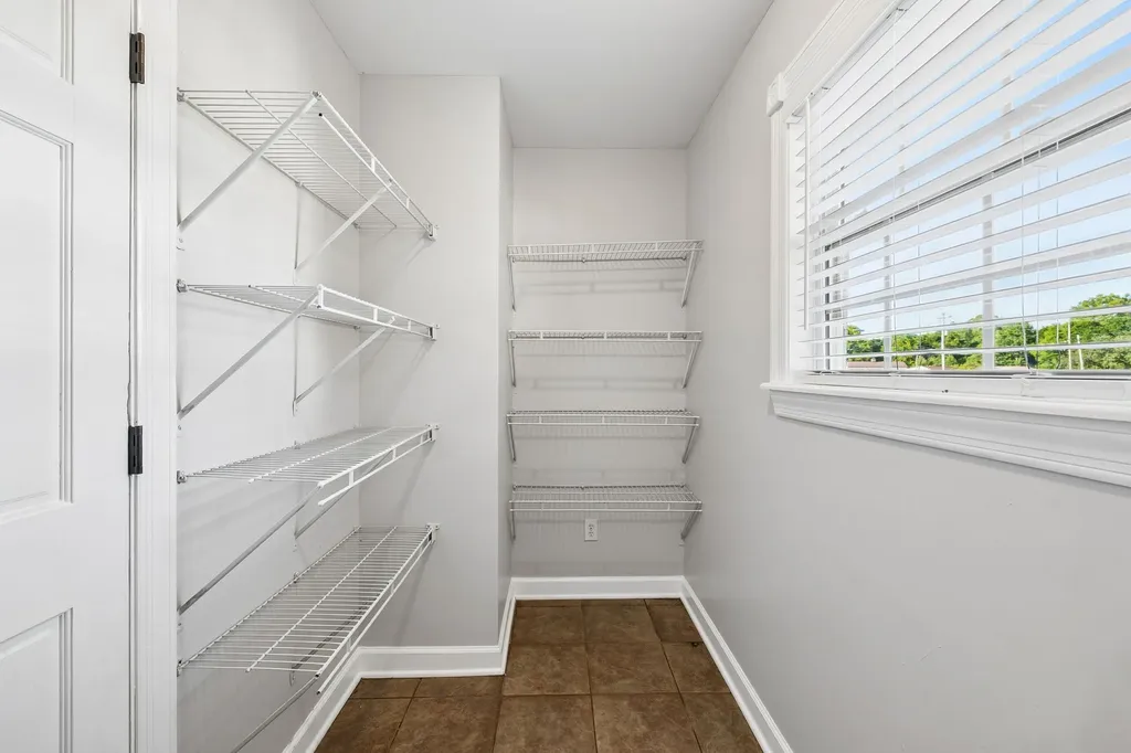 100 Heath Road Charlotte TN 37036