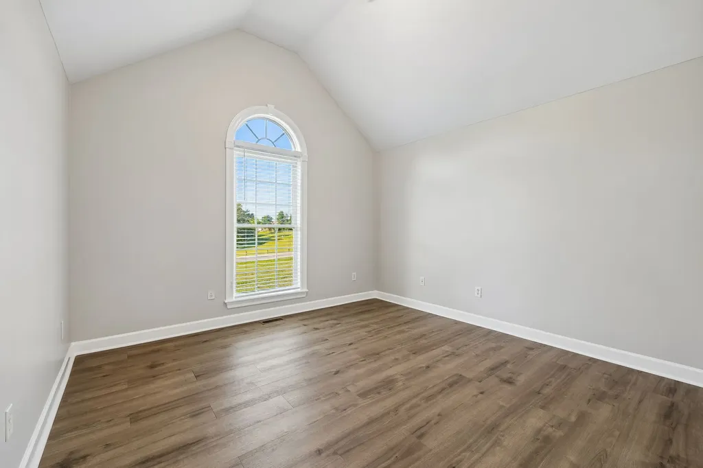 100 Heath Road Charlotte TN 37036