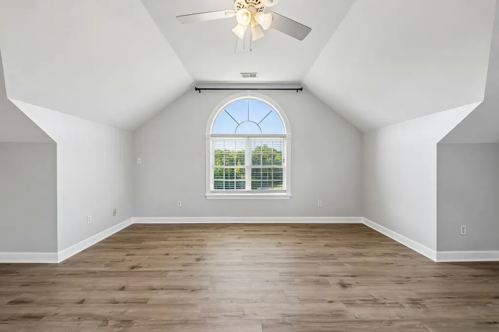 100 Heath Road Charlotte TN 37036