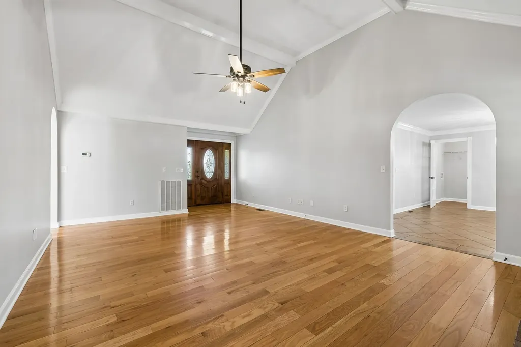 100 Heath Road Charlotte TN 37036
