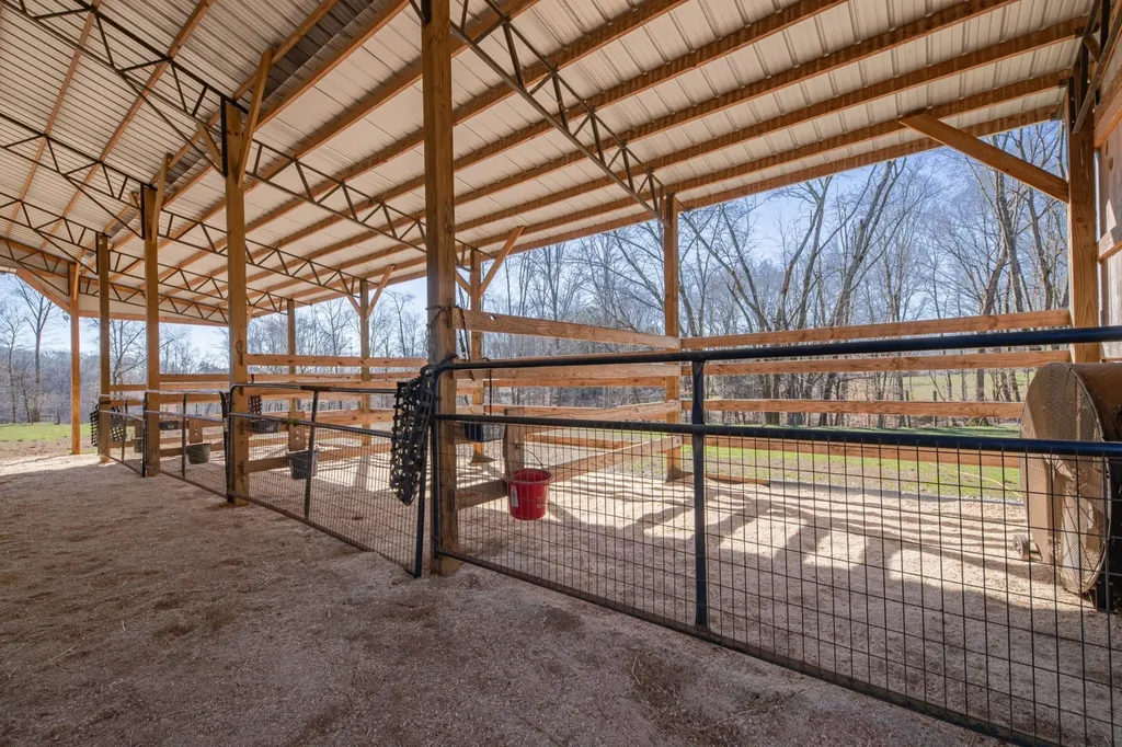 925 Bumpas Road Lawrenceburg TN 38464