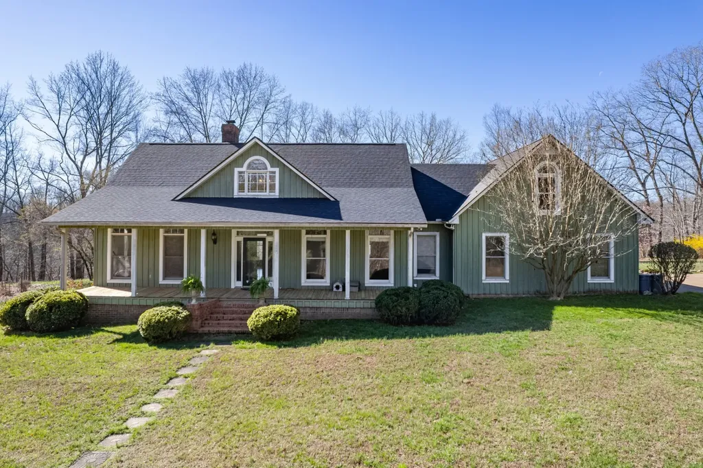 925 Bumpas Road Lawrenceburg TN 38464