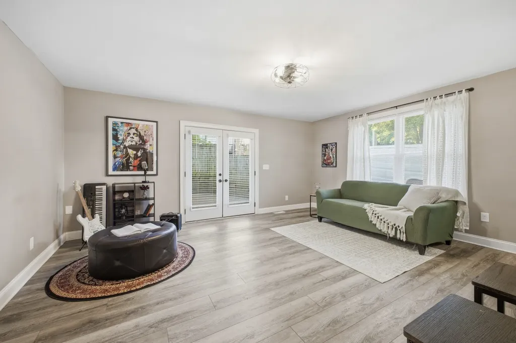 1110 Douglas Avenue Nashville TN 37206