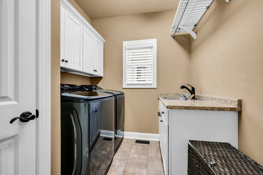 533 Summit View Circle Clarksville TN 37043