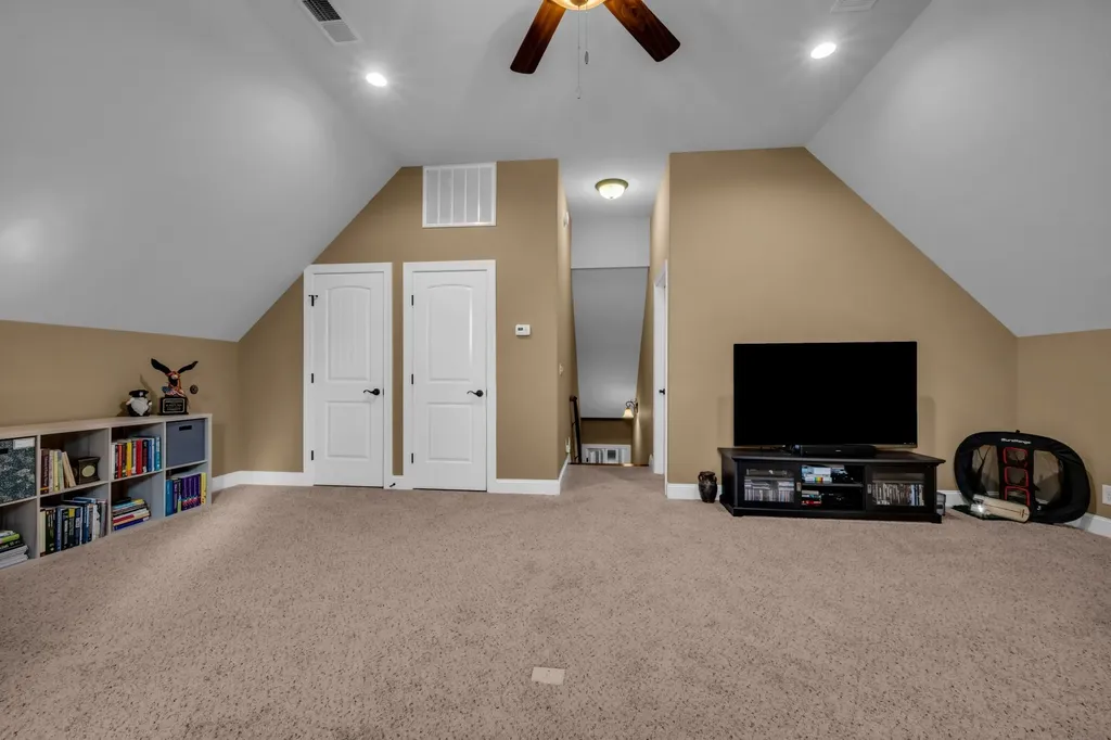 533 Summit View Circle Clarksville TN 37043