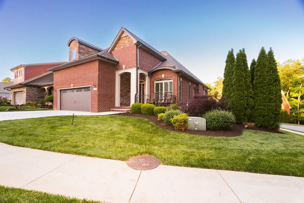 533 Summit View Circle Clarksville TN 37043