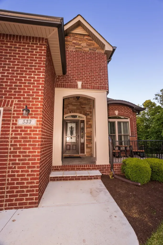 533 Summit View Circle Clarksville TN 37043
