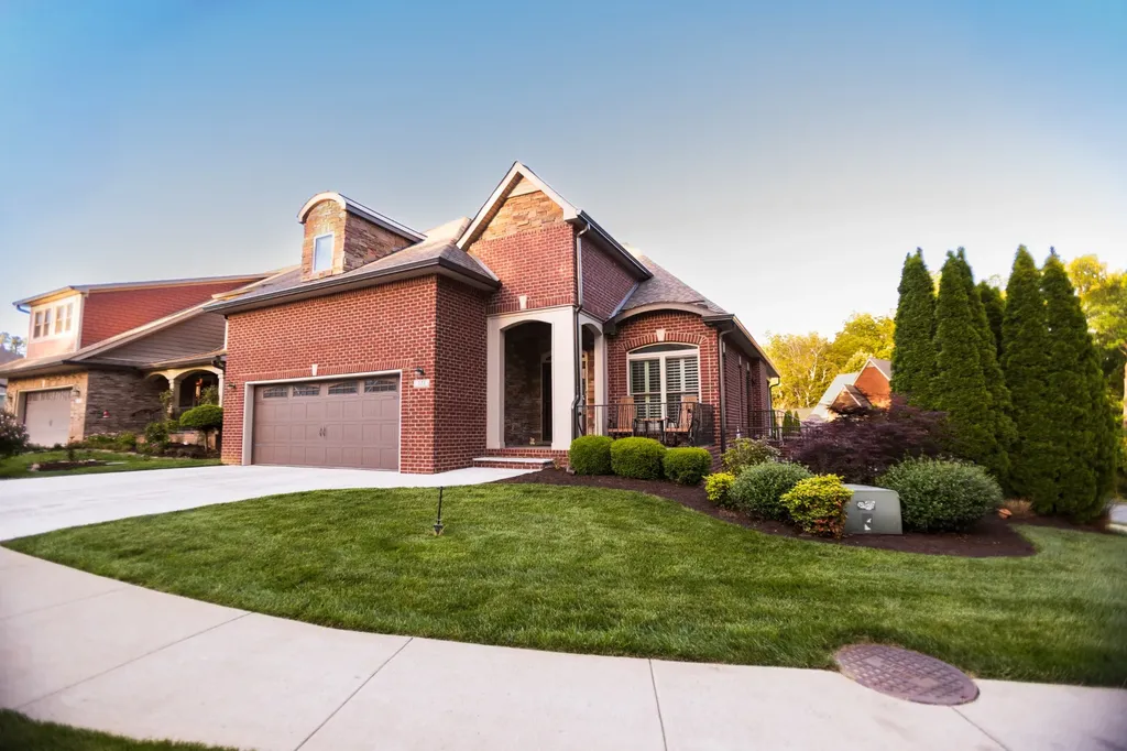 533 Summit View Circle Clarksville TN 37043