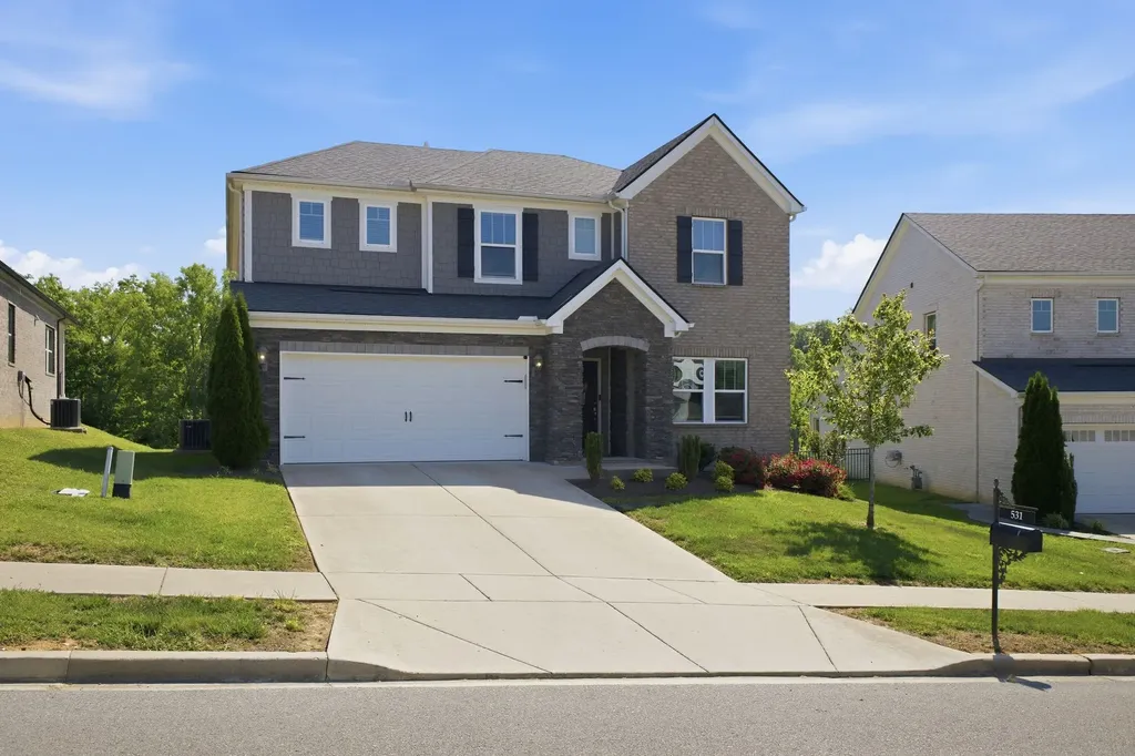 531 Fall Creek Circle Goodlettsville TN 37072