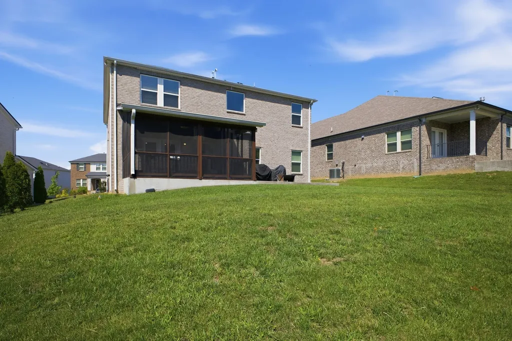 531 Fall Creek Circle Goodlettsville TN 37072