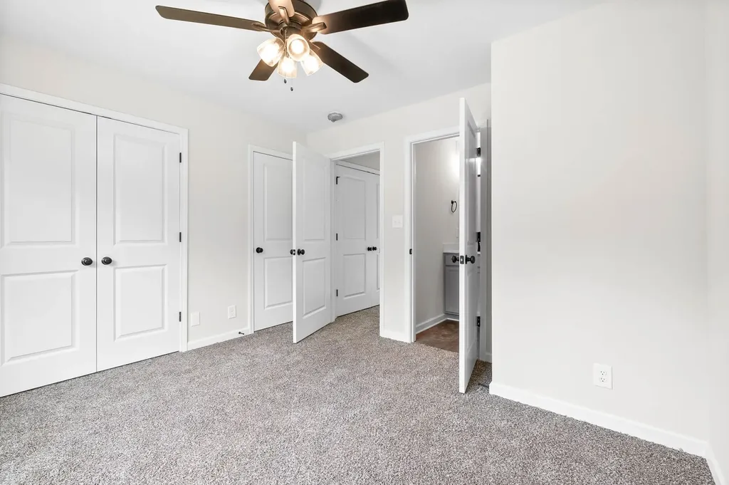 925 Greenwood Avenue Clarksville TN 37040