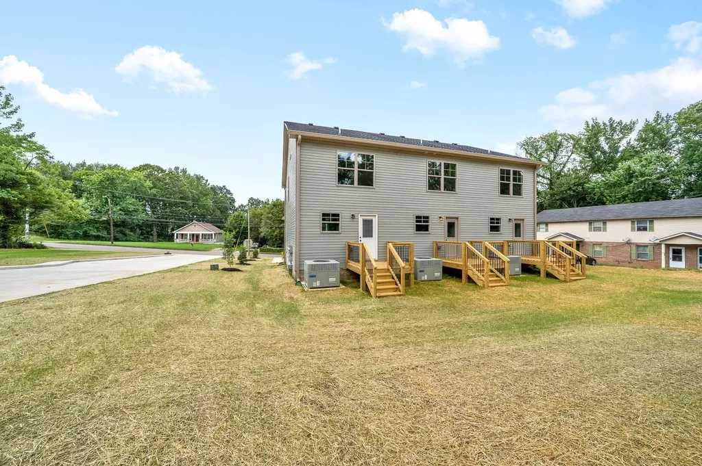 925 Greenwood Avenue Clarksville TN 37040