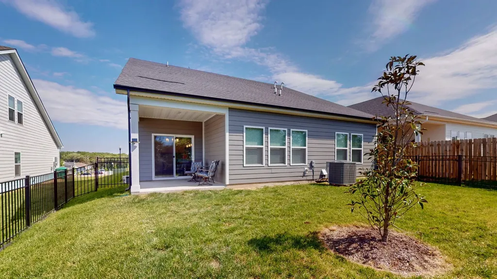 1248 Dutch Peak Lebanon TN 37090